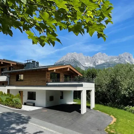 Geniessen Sie Bergblick & Sauna Im Modernen